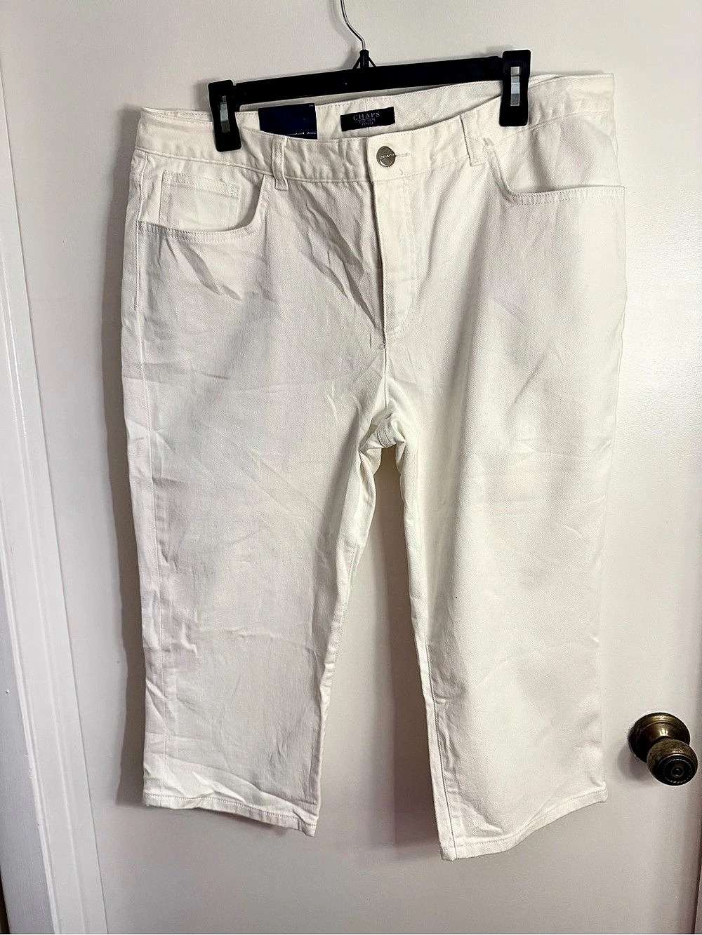Chaps Petite Capri Slimming Fit White Capris Size 16P